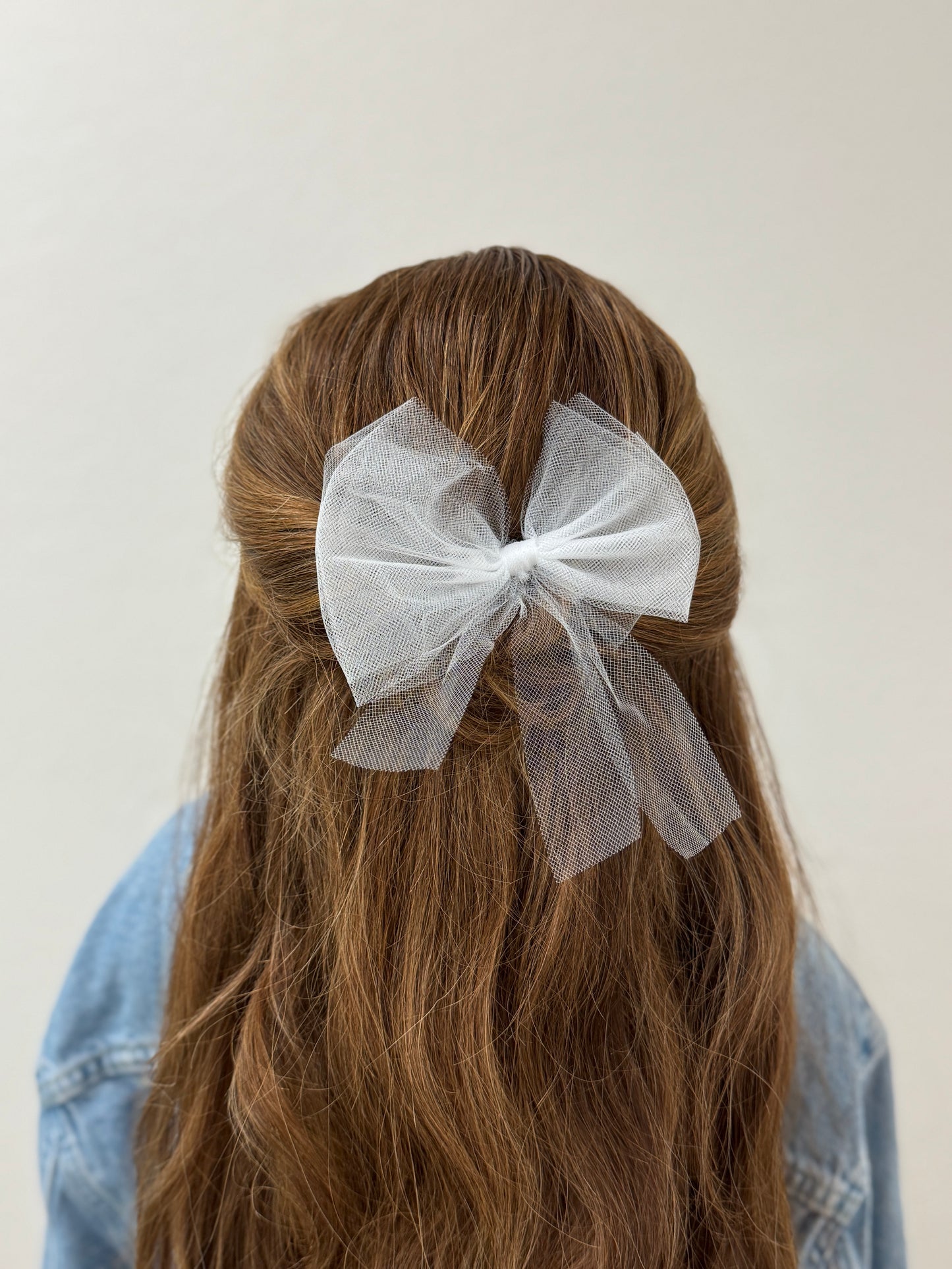 Medium sized tulle bow